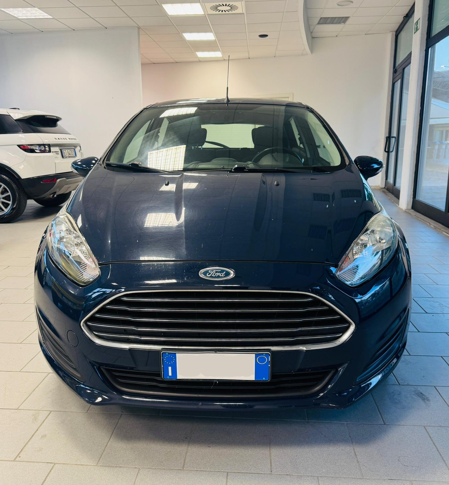 Ford Fiesta 1.5 TDCi 75CV 5 porte - immagine 2