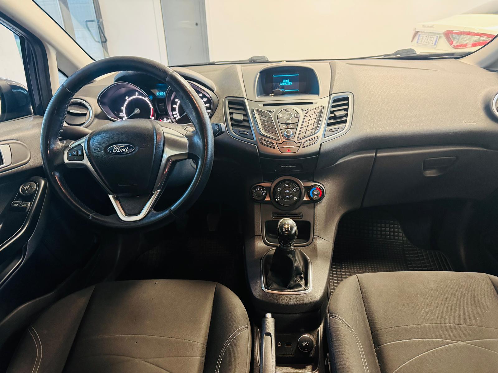 Ford Fiesta 1.5 TDCi 75CV 5 porte - immagine 7